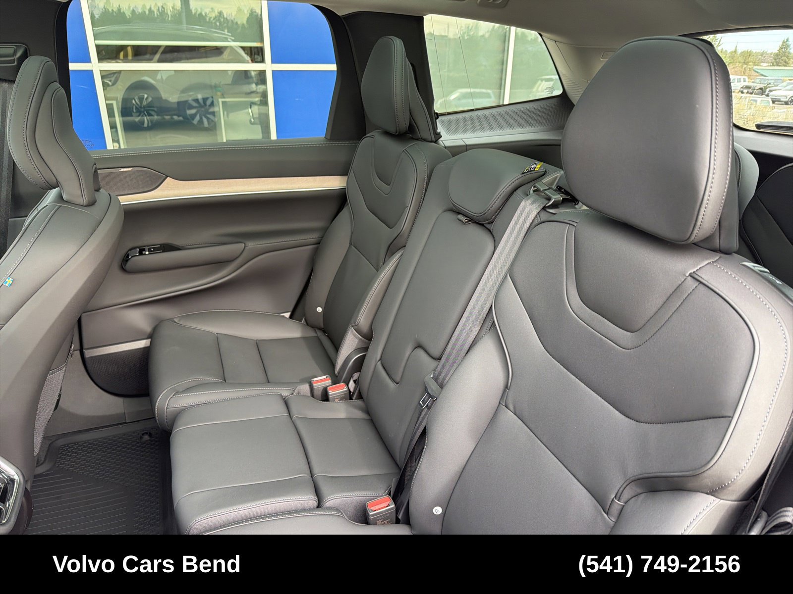 New 2025 Volvo EX90 Plus w/ Protection Package Premier AWD/4WD image 22