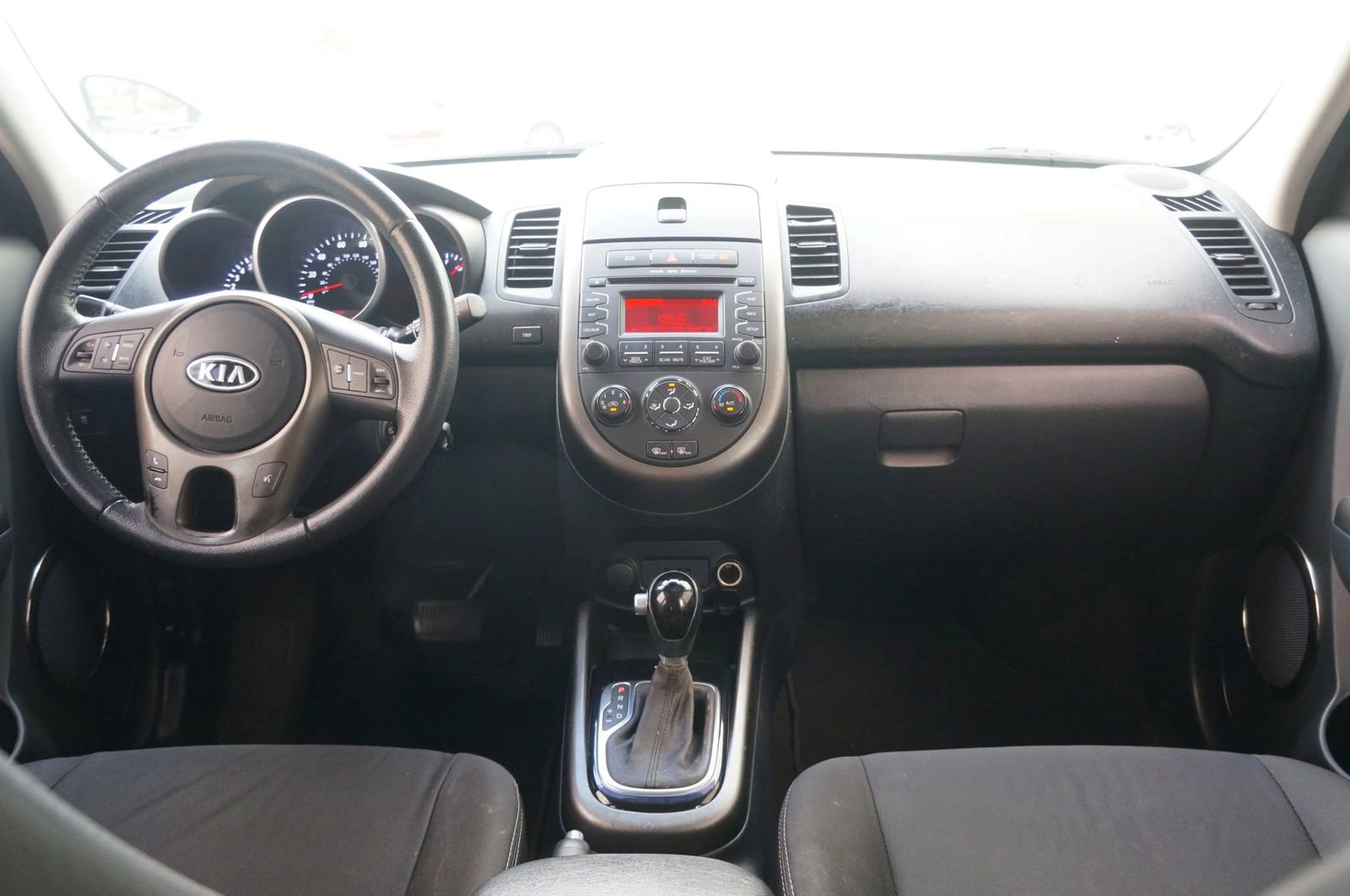Used 2012 Kia Soul + FWD image 30