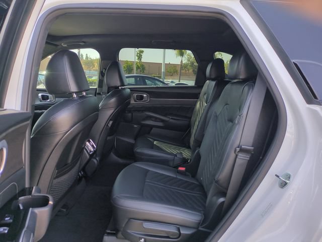 Certified 2025 Kia Sorento SX Prestige AWD/4WD image 29