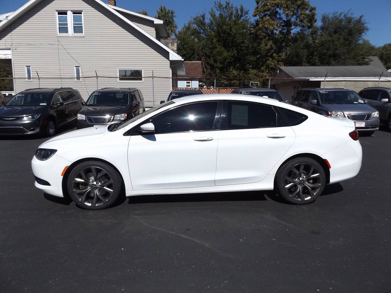 Used 2016 Chrysler 200 S AWD/4WD image 11
