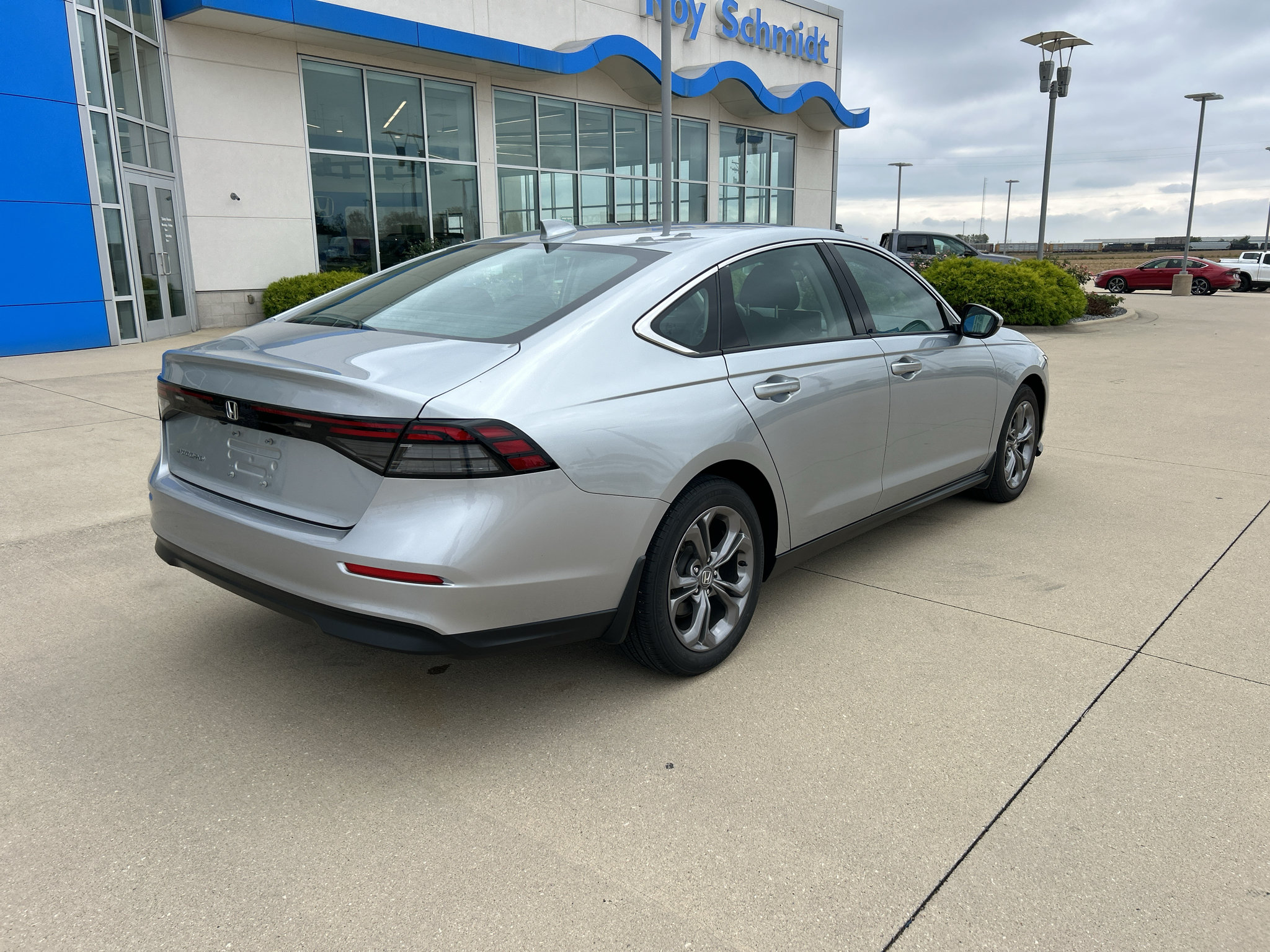 Used 2024 Honda Accord EX image 5