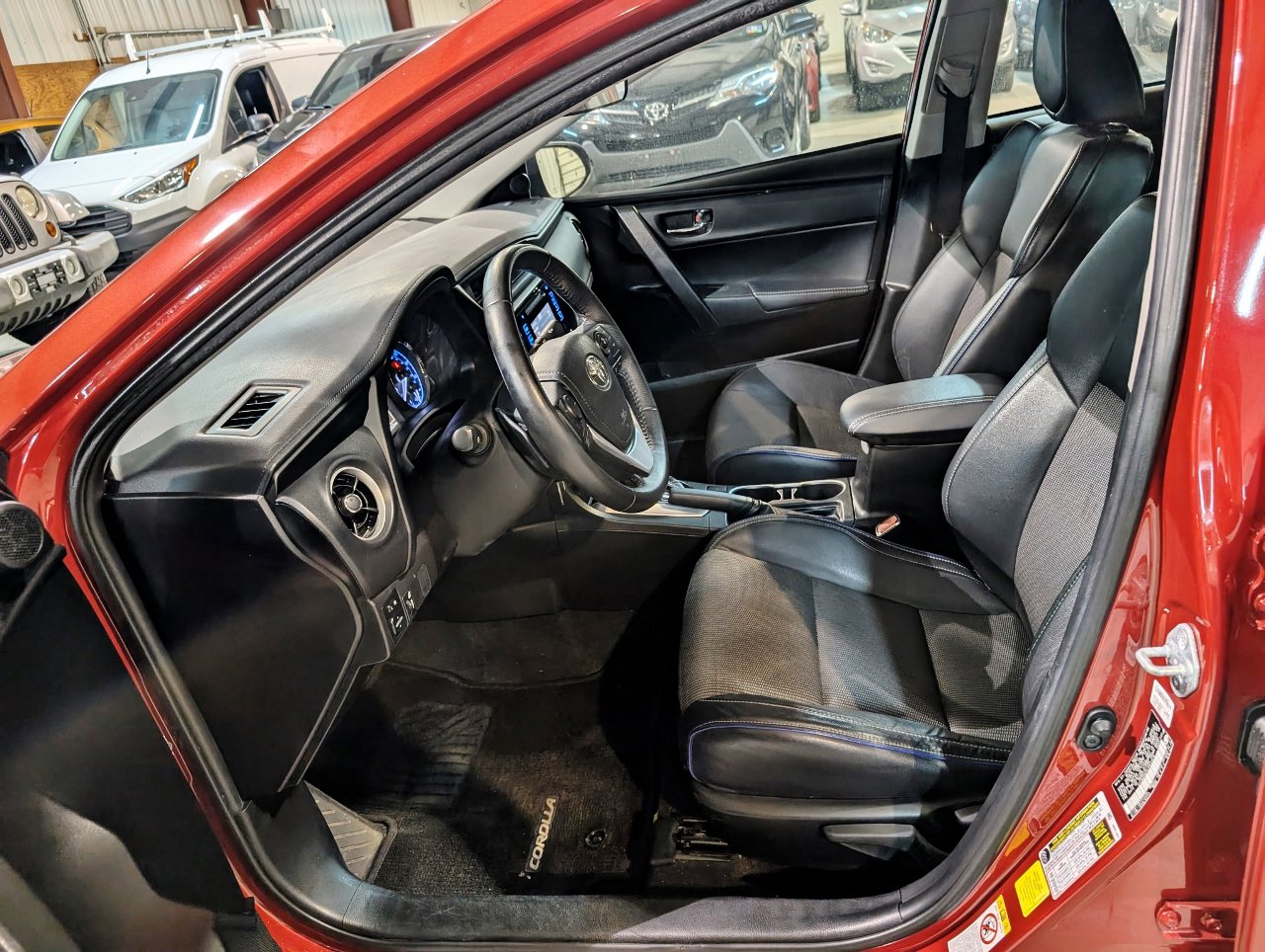Used 2018 Toyota Corolla SE image 16