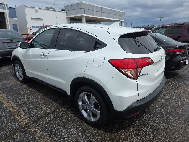 Used 2016 Honda HR-V EX image 2
