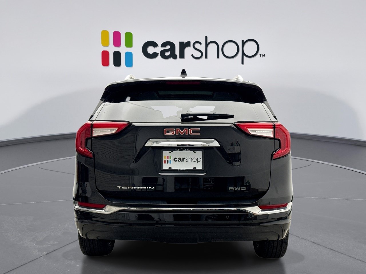 Used 2023 GMC Terrain Denali w/ Black Diamond Edition AWD/4WD image 4