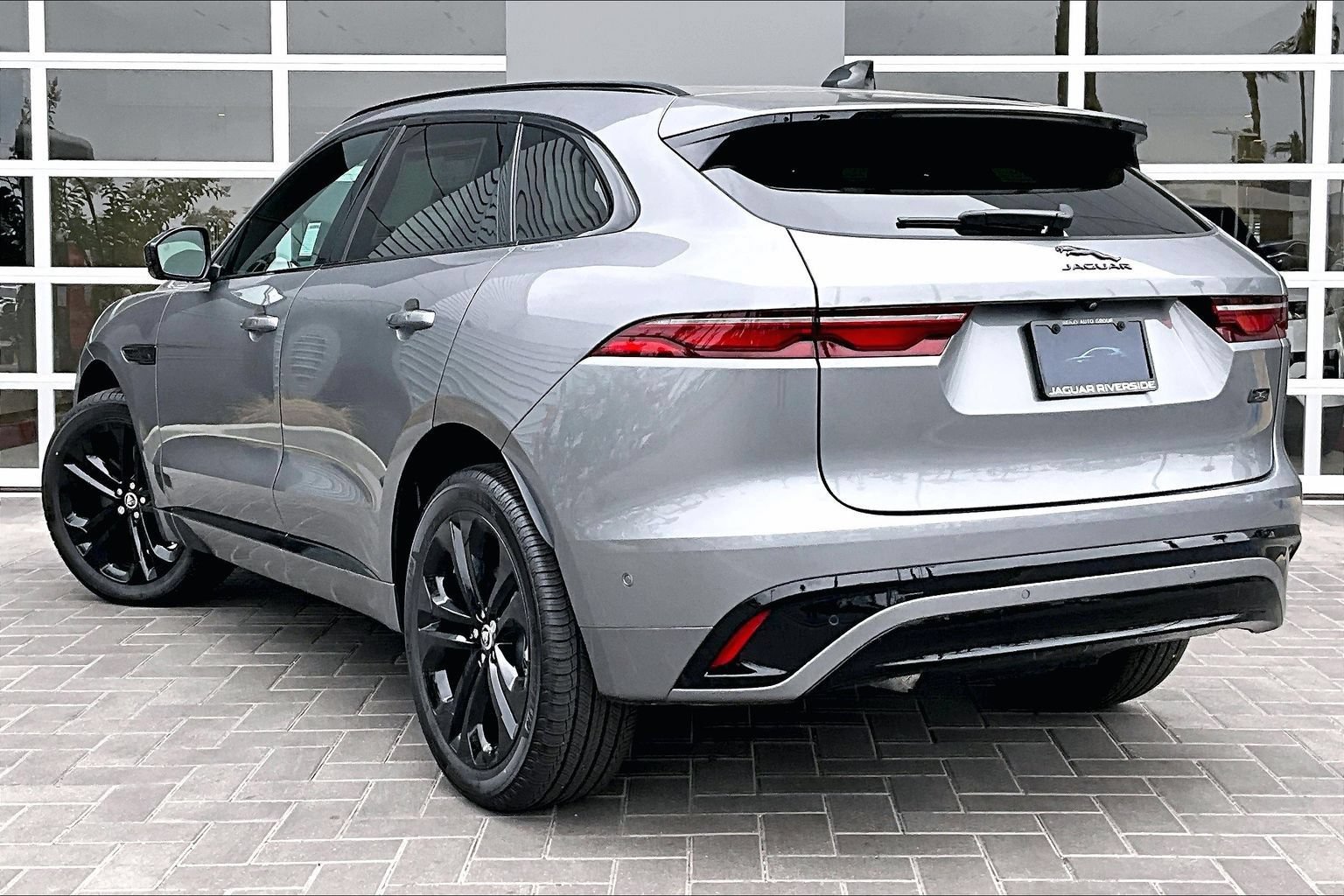 New 2026 Jaguar F-PACE R-Dynamic S AWD/4WD image 3