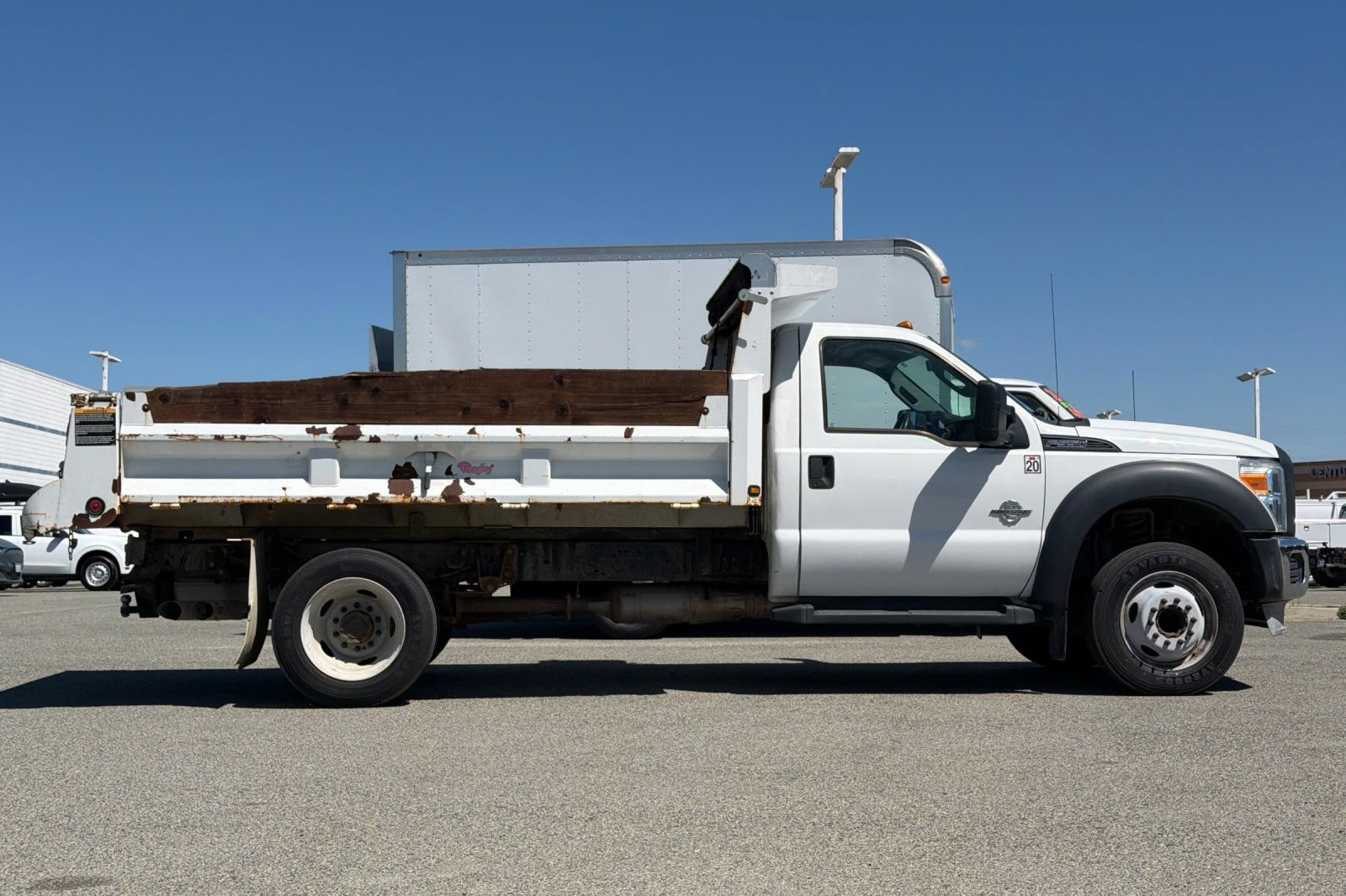 Used 2013 Ford F550 2WD Regular Cab Super Duty w/ Payload Upgrade Pkg image 4