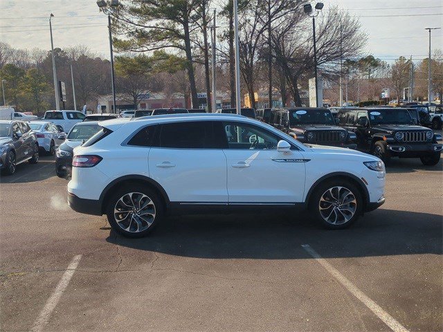 Used 2021 Lincoln Nautilus Reserve w/ Equipment Group 201A image 4