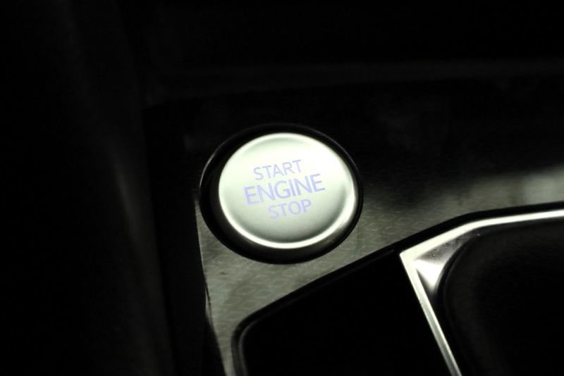 New 2026 Volkswagen Taos SE AWD/4WD image 24