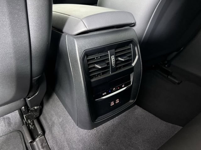 Used 2025 BMW i4 eDrive40 w/ Premium Package RWD image 22