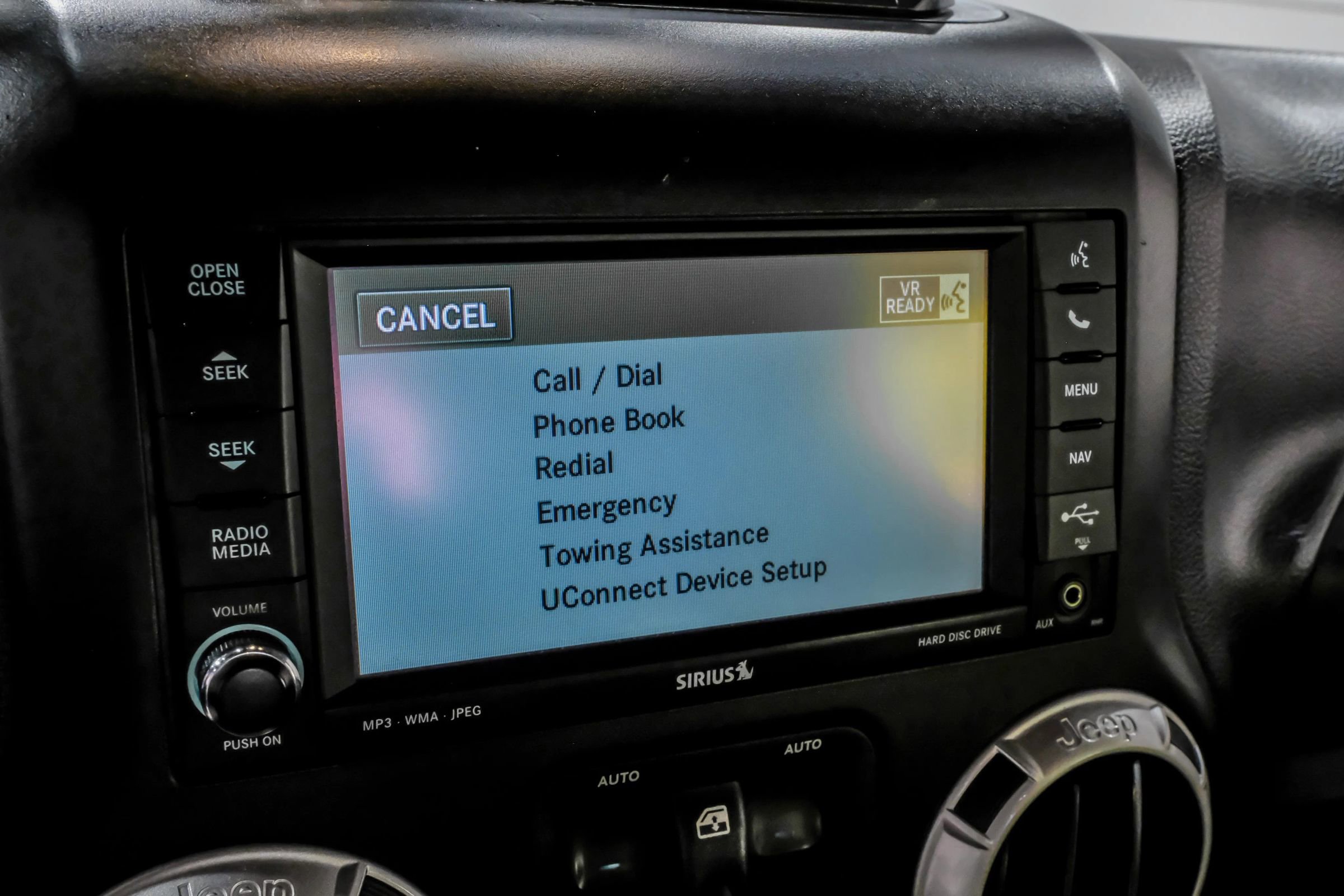 Used 2014 Jeep Wrangler Unlimited Rubicon image 32