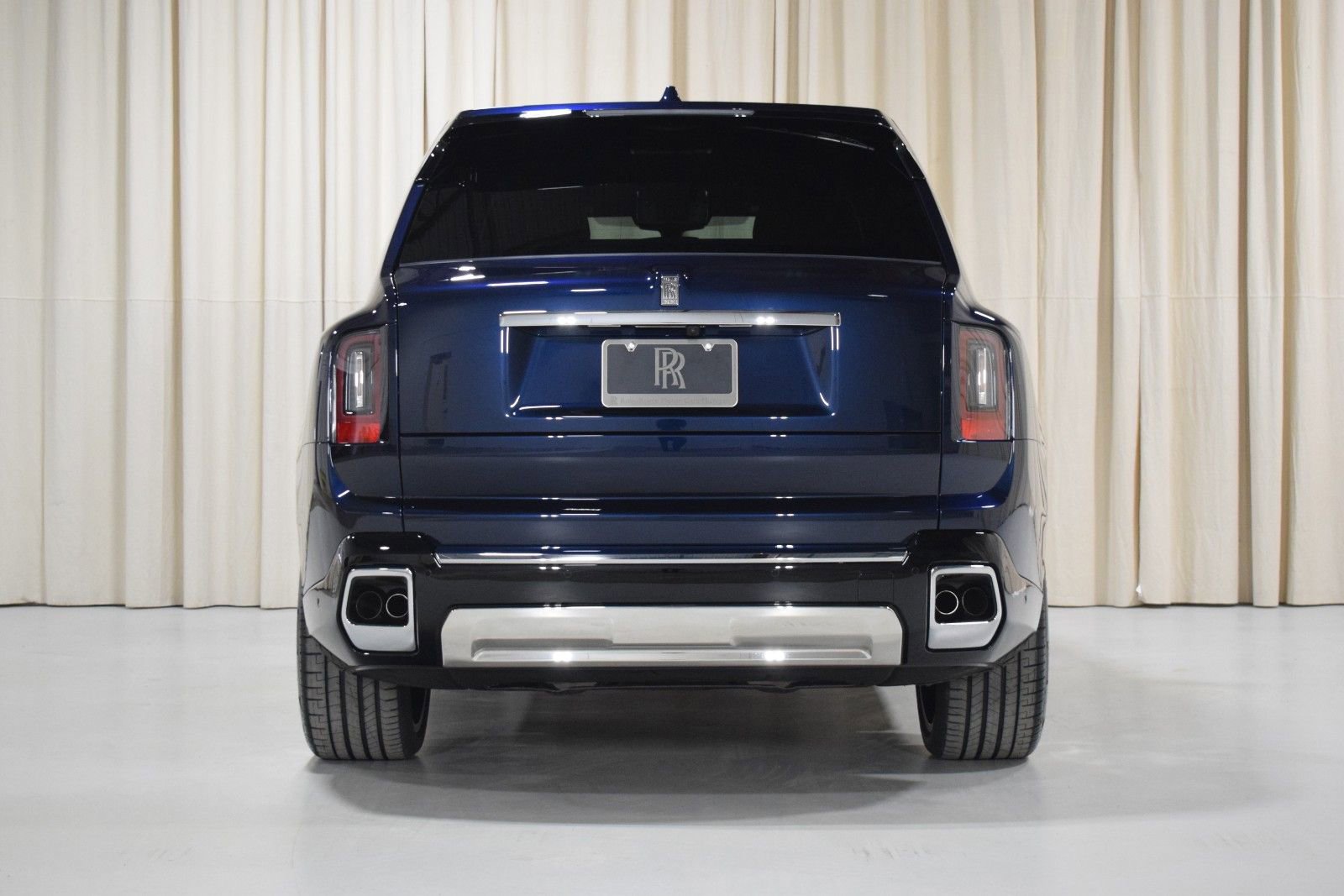 New 2026 Rolls-Royce Cullinan image 12