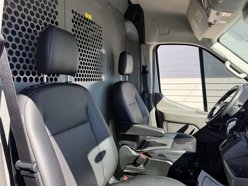 Used 2024 Ford Transit 250 148 Medium Roof RWD image 16