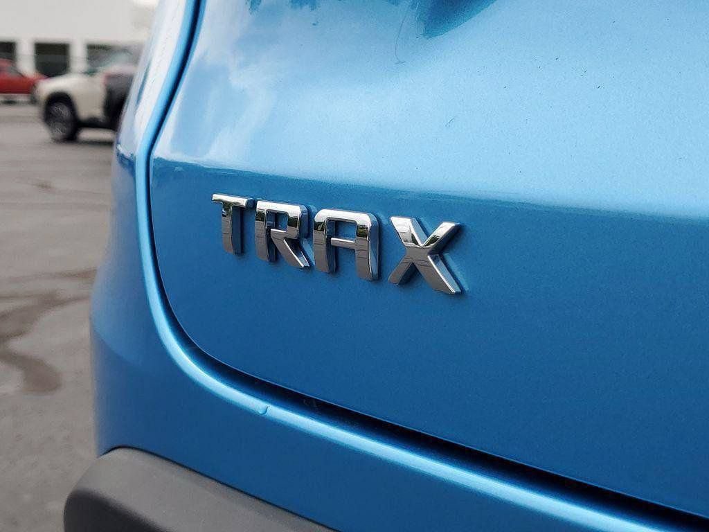 Used 2026 Chevrolet Trax LT w/ LT Convenience Package FWD image 30