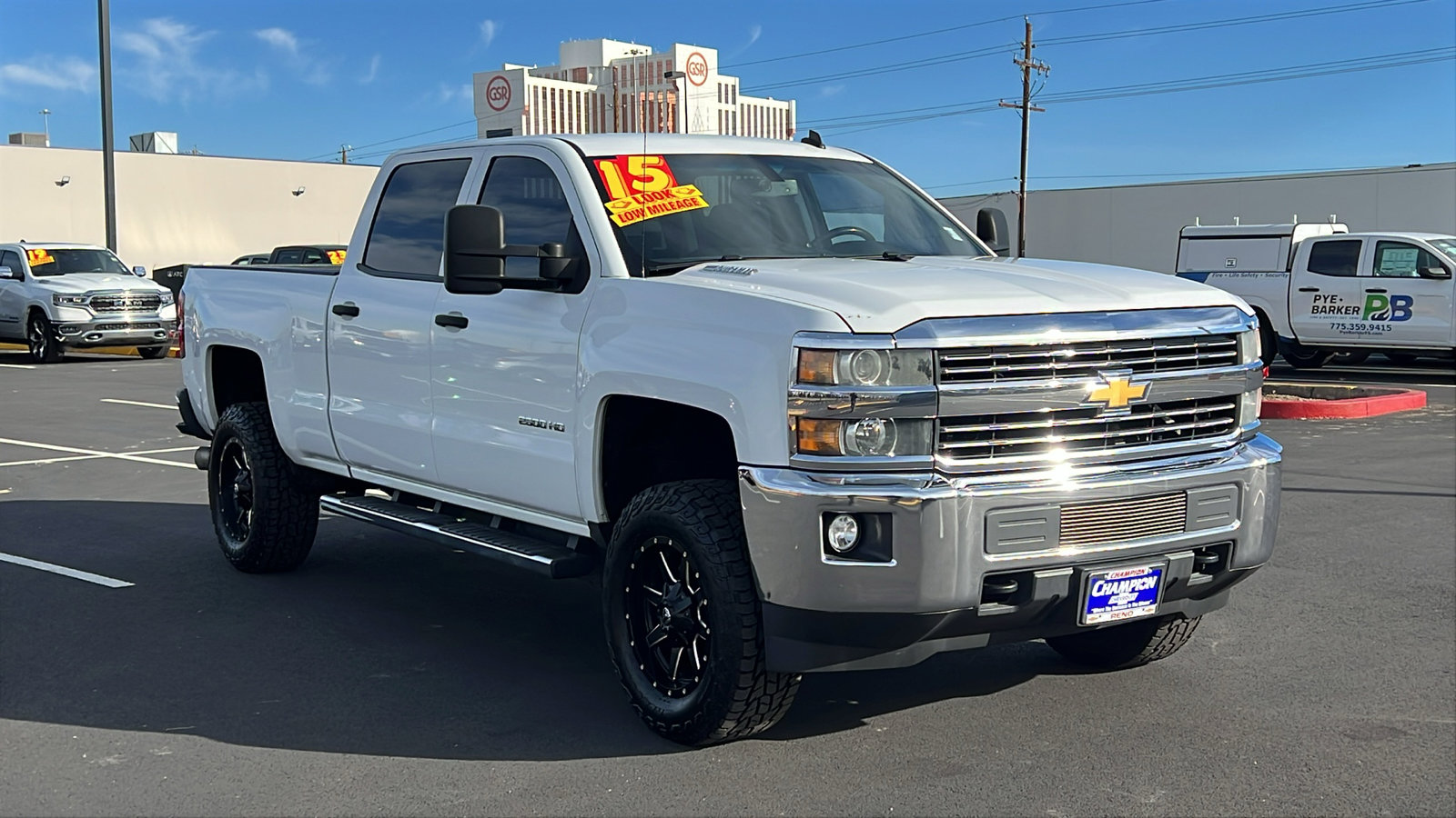 Used 2015 Chevrolet Silverado 2500 LT w/ LT Convenience Package image 3