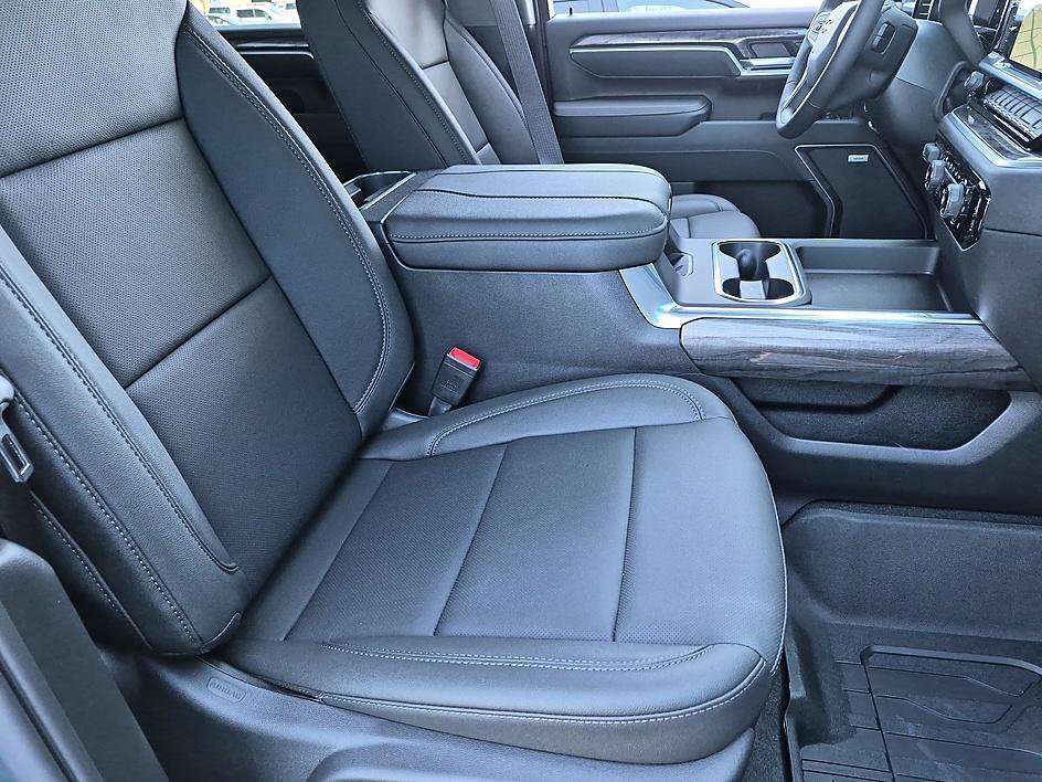 New 2026 Chevrolet Silverado 2500 LTZ w/ LTZ Plus Package AWD/4WD image 35
