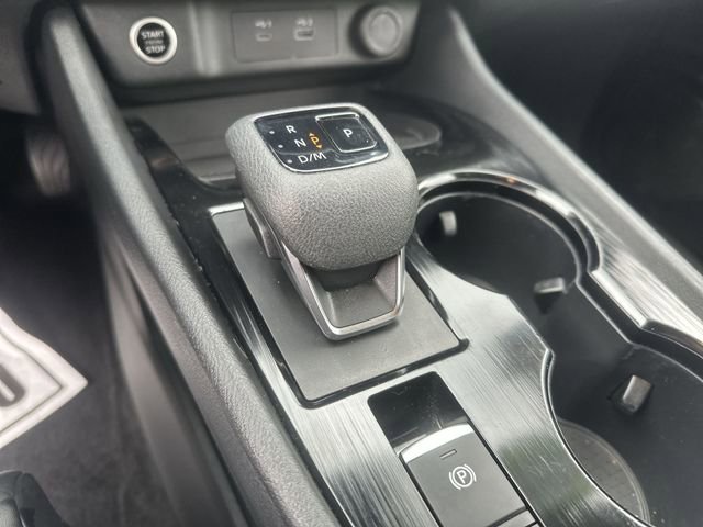 Used 2023 Nissan Rogue SV w/ SV Premium B Package image 24