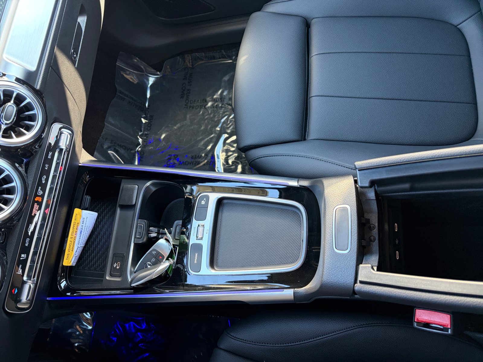 New 2026 Mercedes-Benz GLB 250 4MATIC image 15