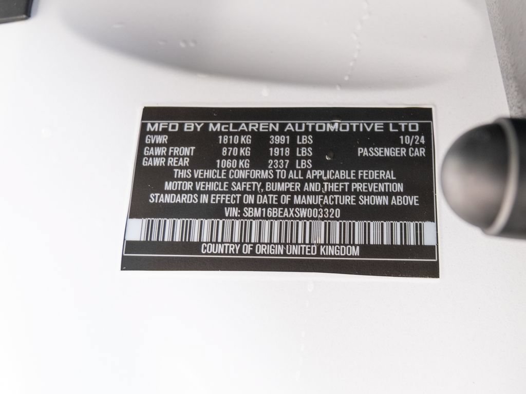 Used 2025 McLaren Artura Spider RWD image 33