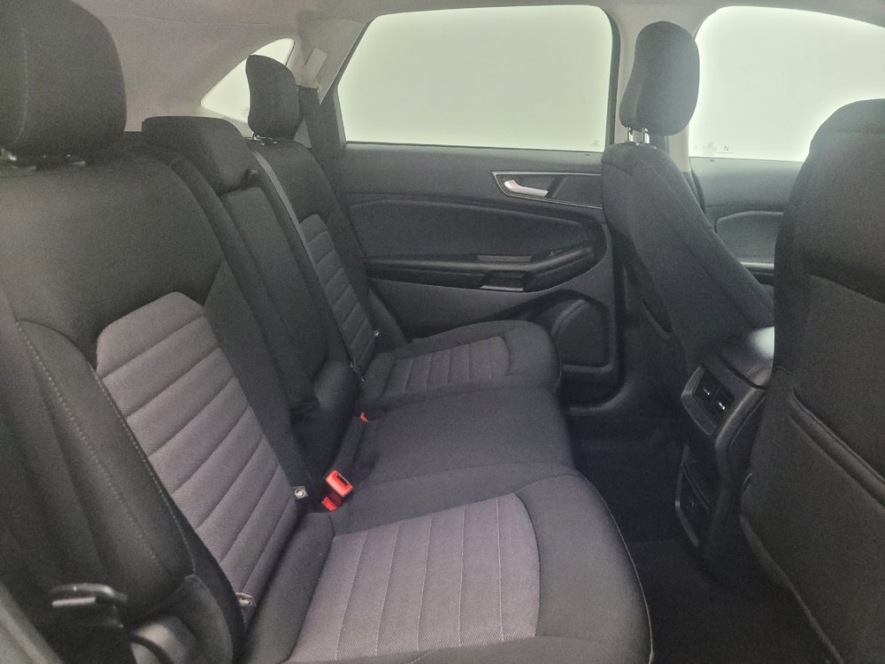 Used 2020 Ford Edge SE AWD/4WD image 19