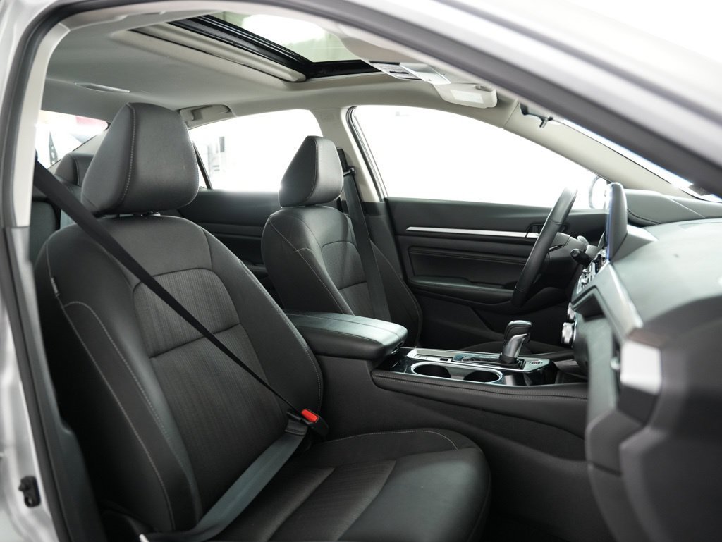 Used 2023 Nissan Altima 2.5 SV w/ SV Premium Package FWD image 49