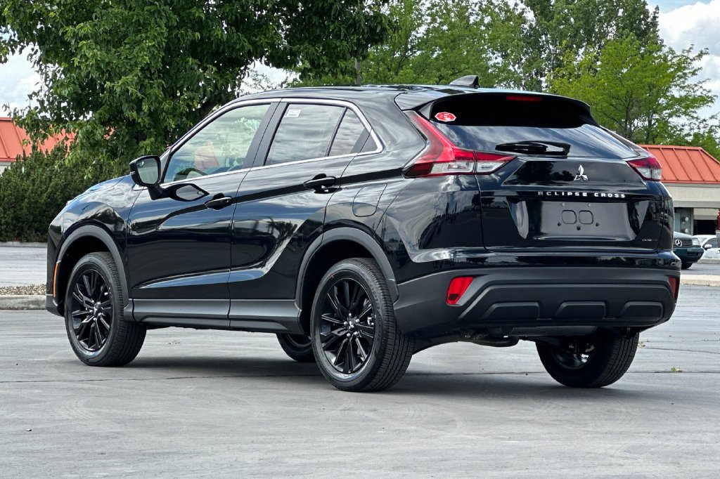 New 2026 Mitsubishi Eclipse Cross LE AWD/4WD image 9