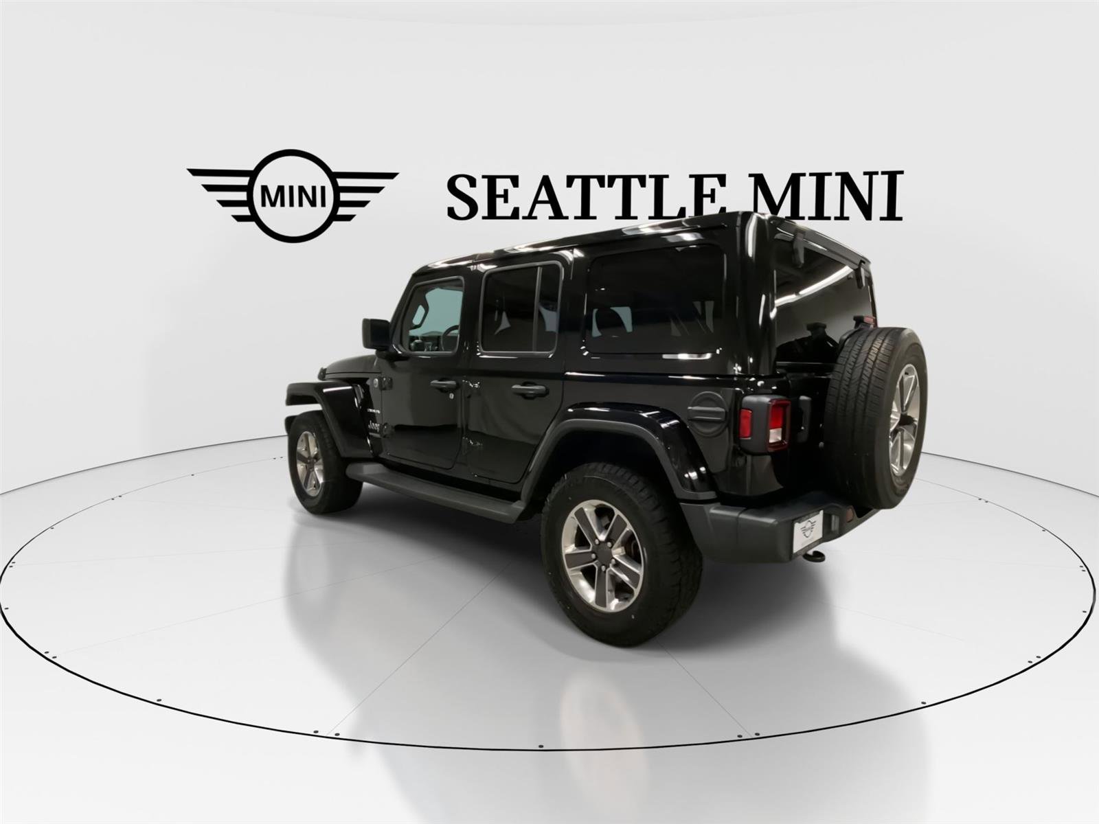 Used 2021 Jeep Wrangler Unlimited Sahara w/ Uconnect 4C Nav & Sound Group image 8