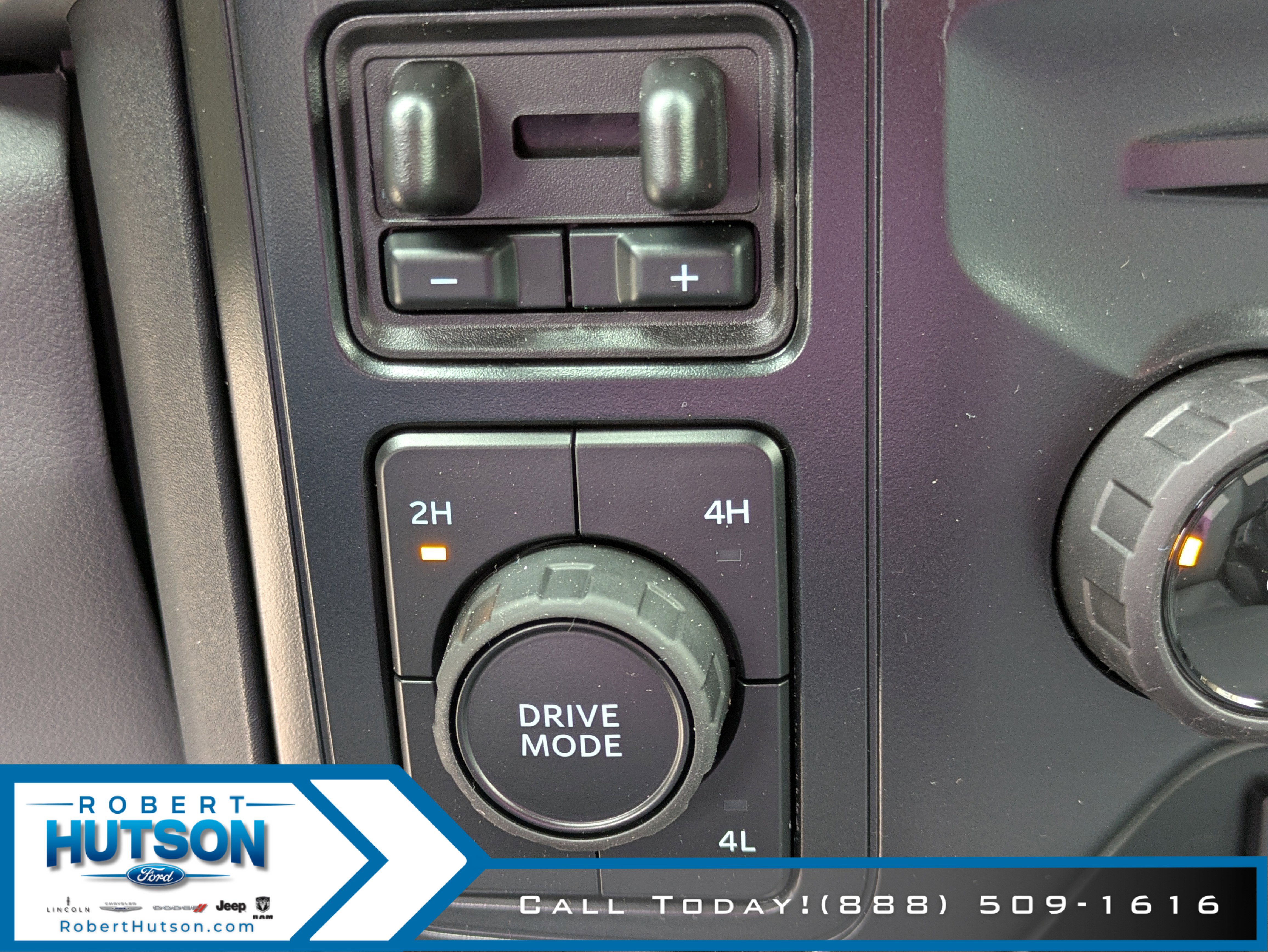 New 2026 Ford F350 XL w/ XL Chrome Package image 22