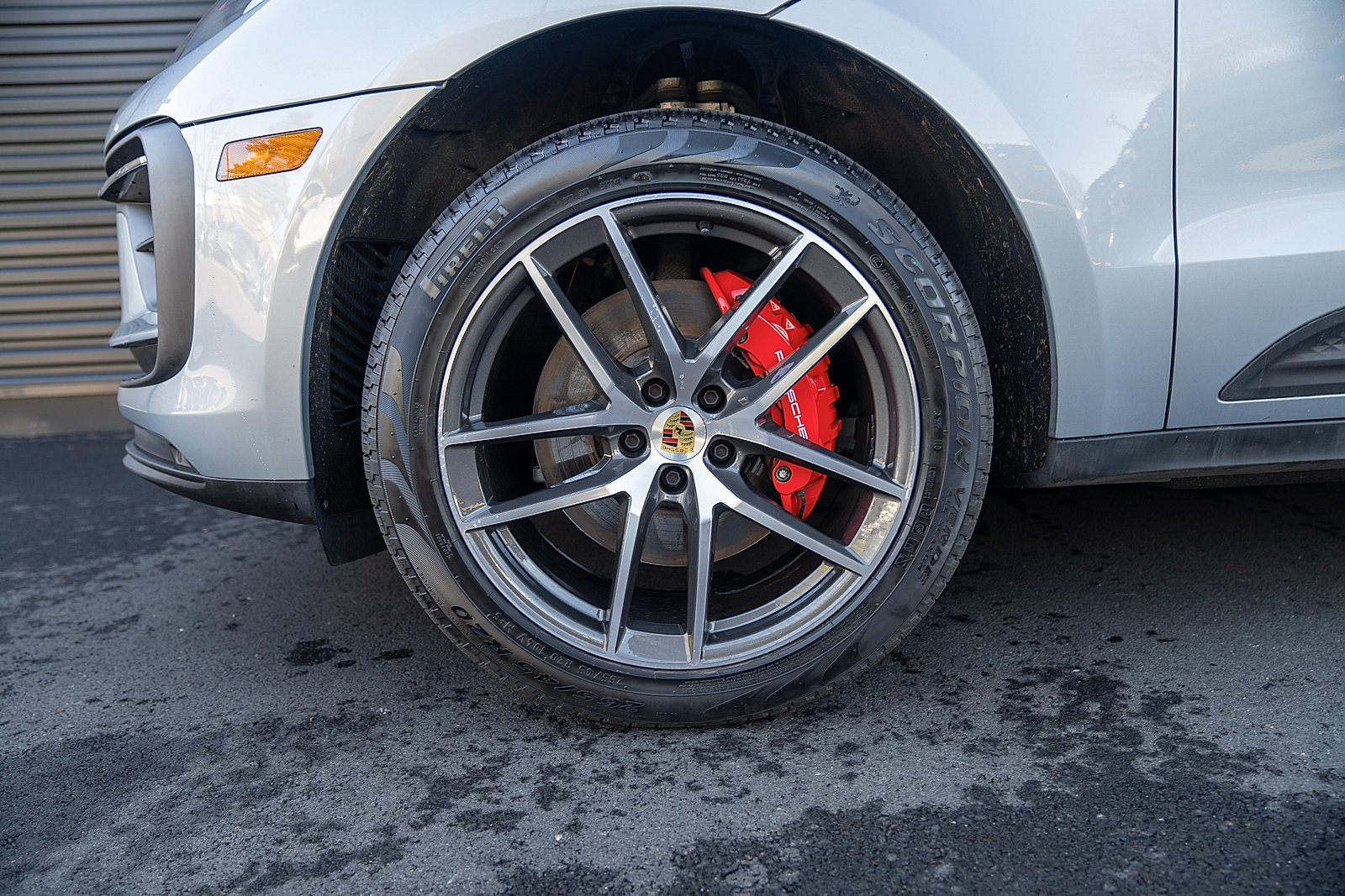 Certified 2023 Porsche Macan S AWD/4WD image 24
