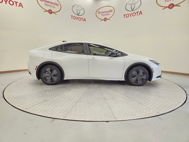 New 2026 Toyota Prius Plug-In Hybrid image 3