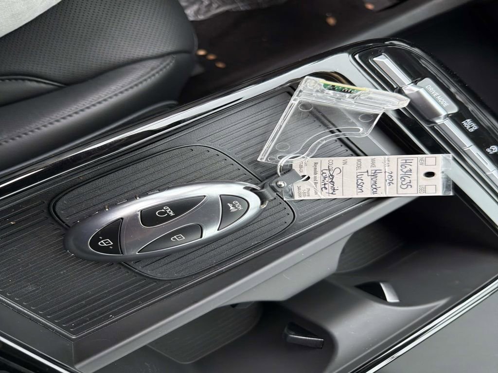 New 2026 Hyundai Tucson Limited image 33