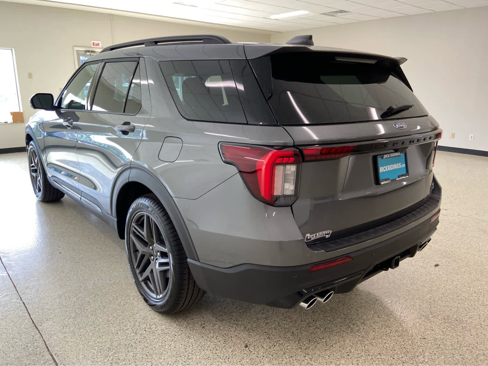New 2025 Ford Explorer ST image 10