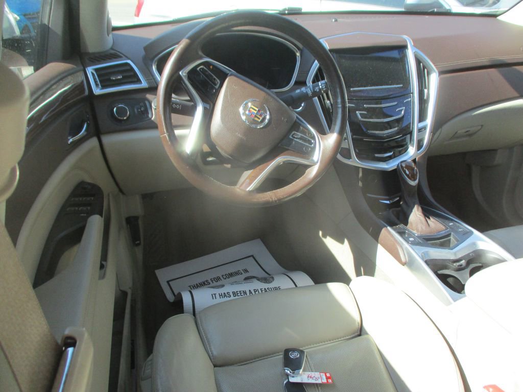 Used 2016 Cadillac SRX Luxury image 9