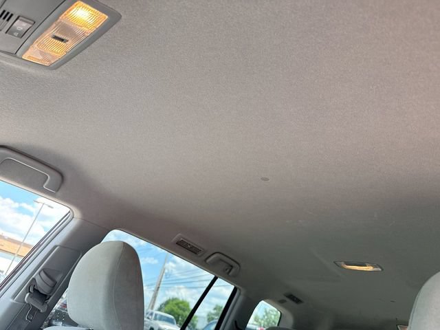 Used 2012 Toyota Highlander 4WD w/ Tech Pkg image 21