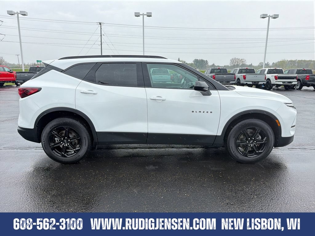Used 2023 Chevrolet Blazer LT w/ Convenience Package AWD/4WD image 7