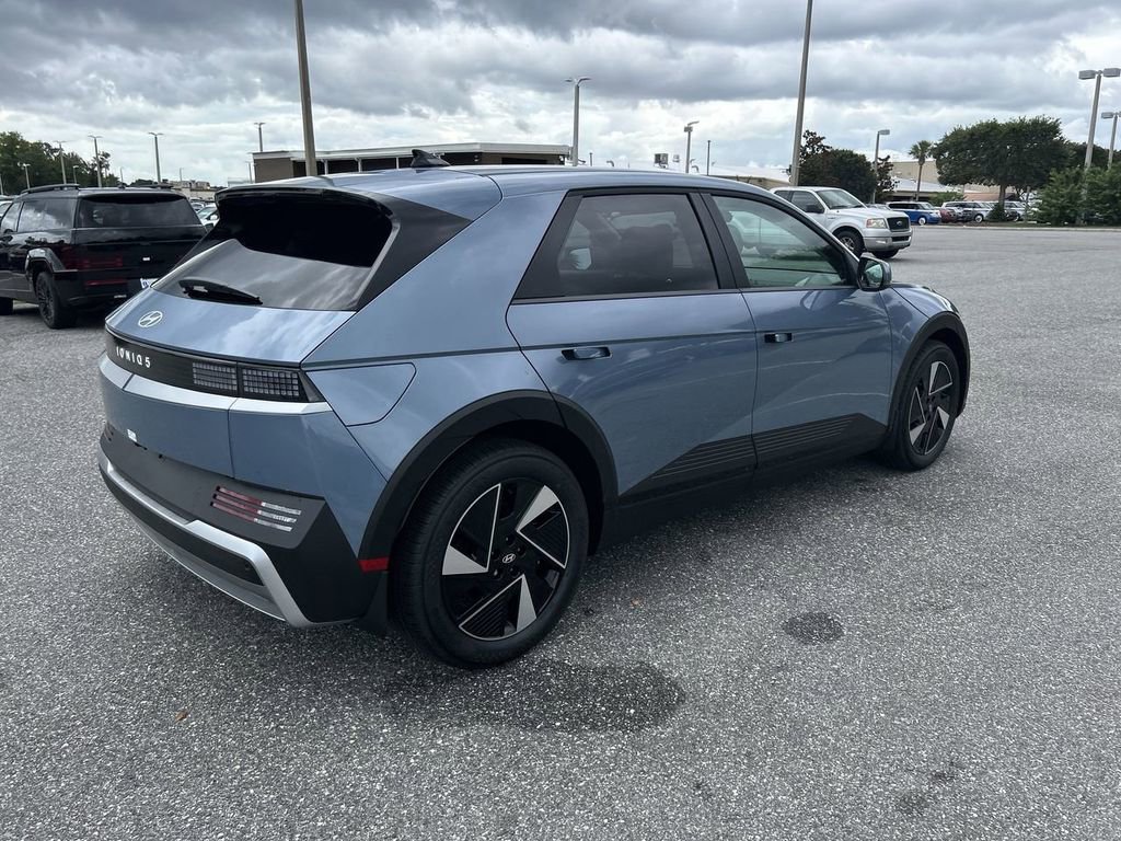 New 2025 Hyundai Ioniq 5 SE RWD image 11