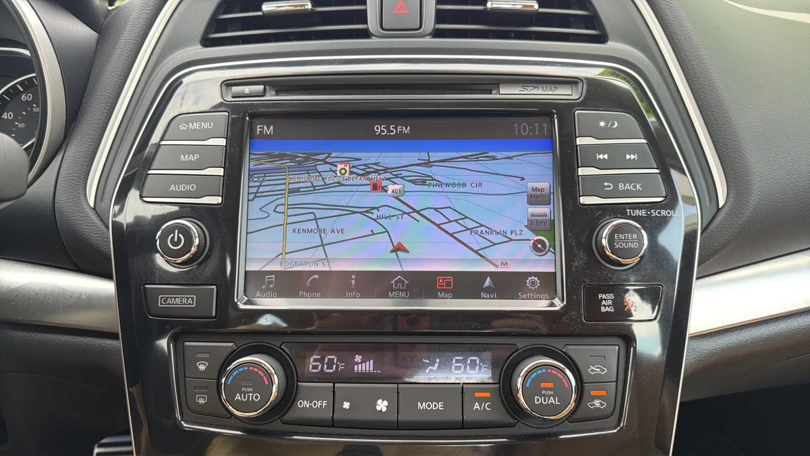 Used 2016 Nissan Maxima SR w/ Interior Lighting Package FWD image 15