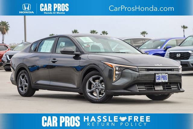 Used 2025 Kia K4 LXS image 1