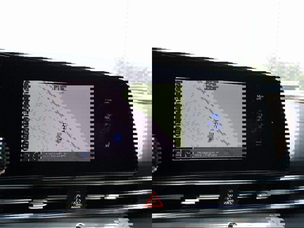 New 2025 Hyundai Elantra Limited image 36