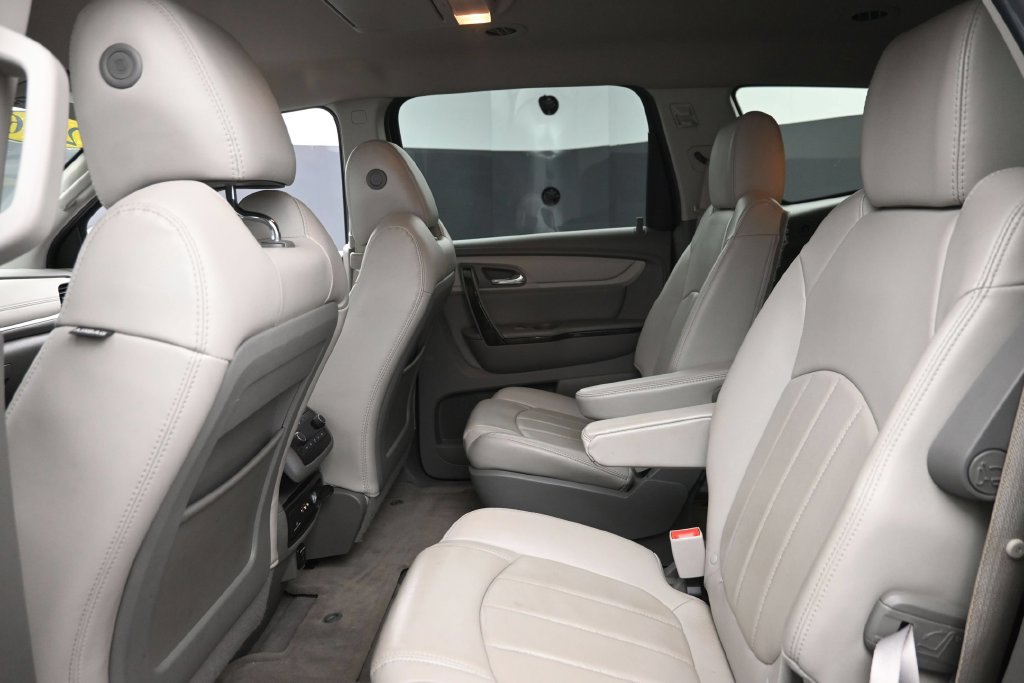 Used 2016 Chevrolet Traverse LTZ AWD/4WD image 12