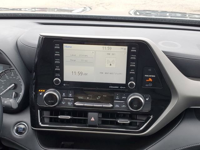 Used 2022 Toyota Highlander XLE image 25