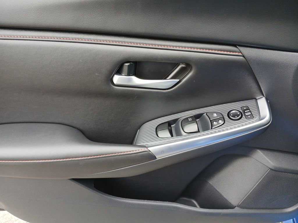 Used 2025 Nissan Sentra SR FWD image 23