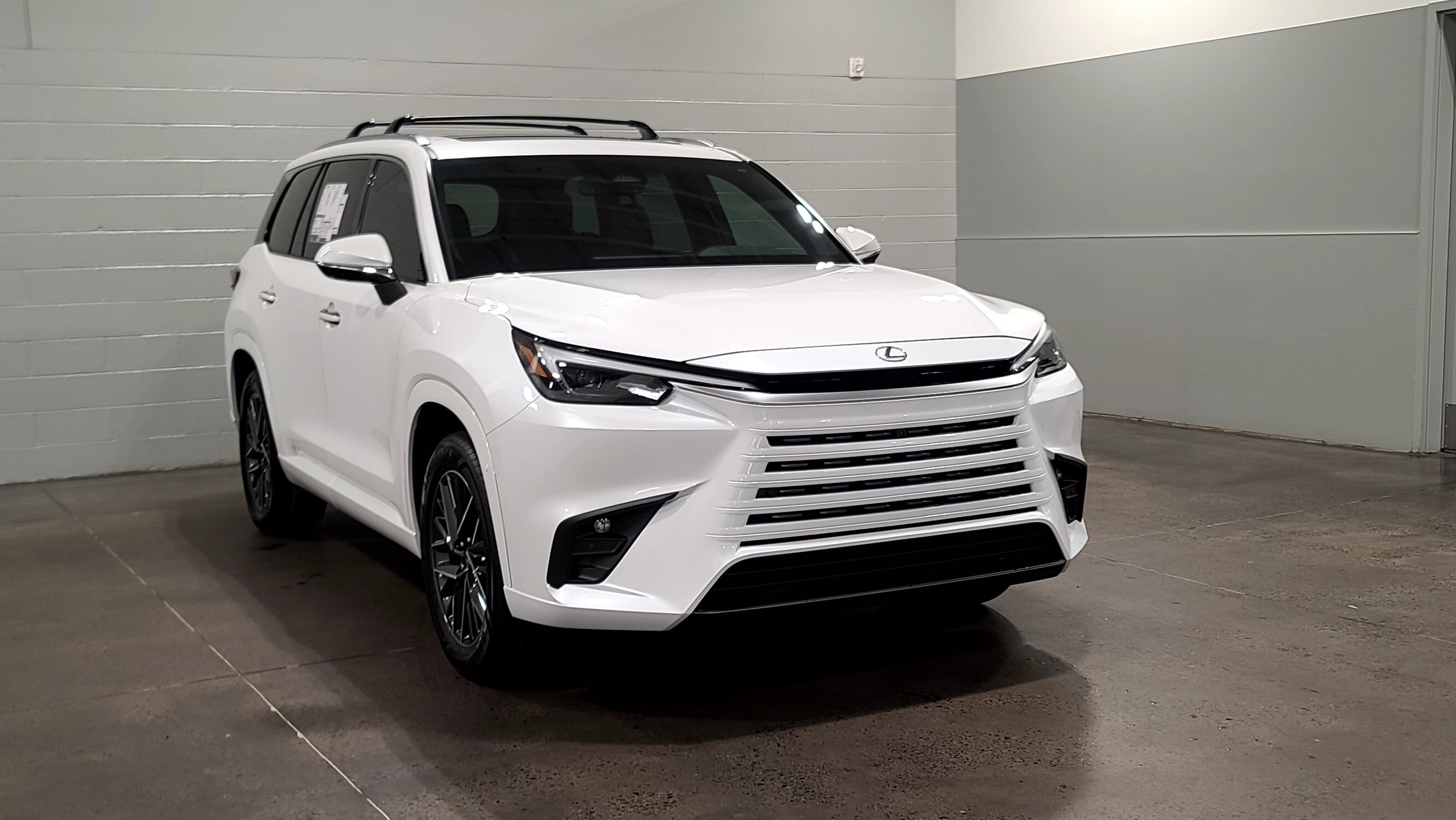 New 2026 Lexus TX 350 AWD image 2