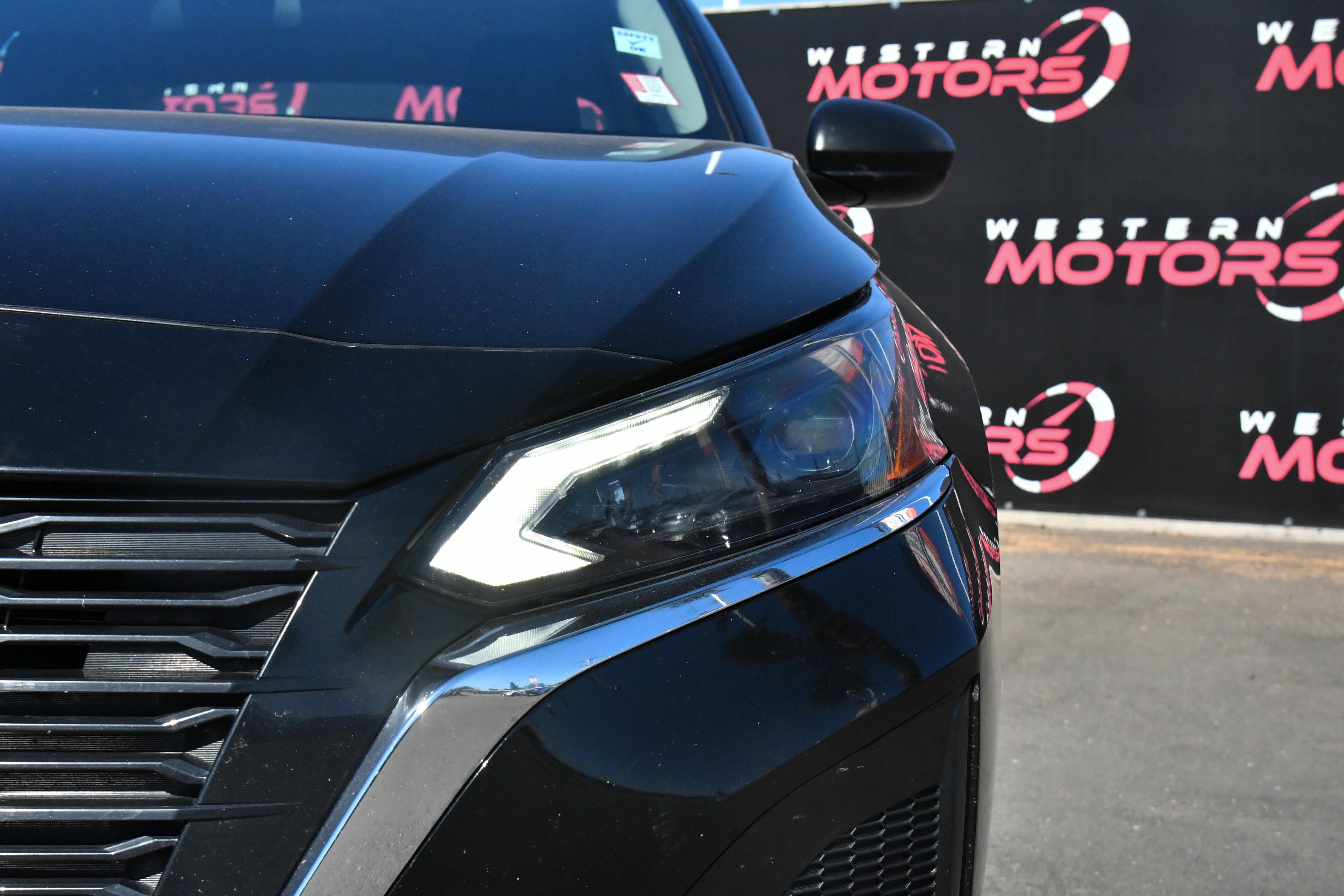 Used 2024 Nissan Altima 2.5 SV FWD image 11