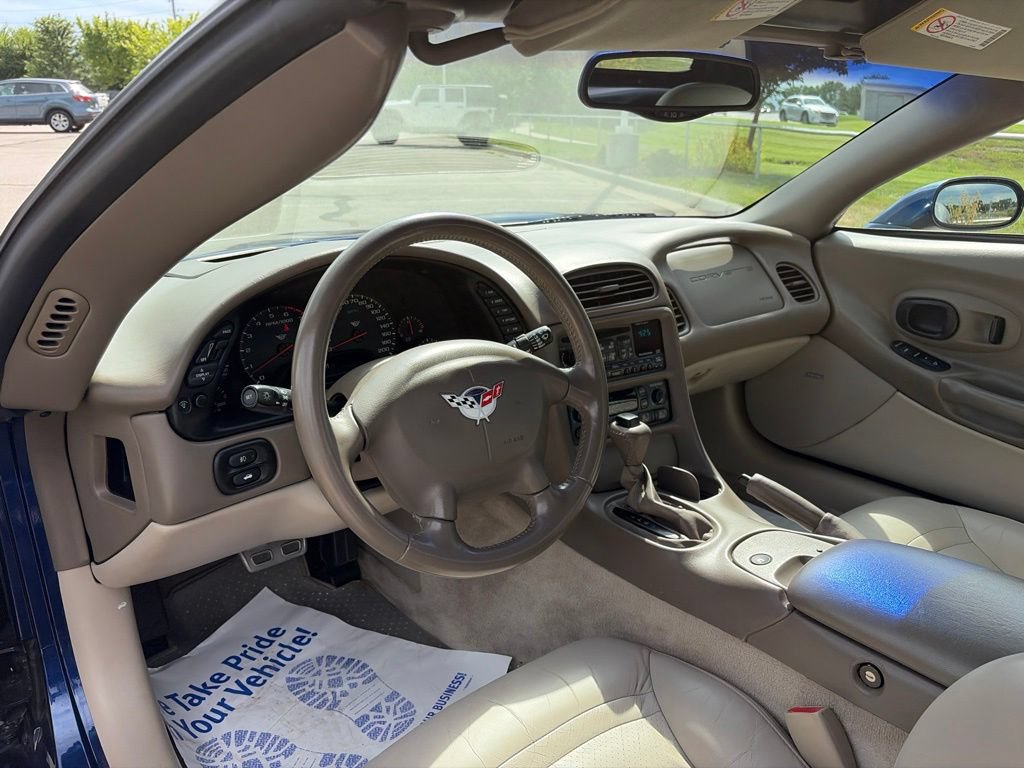 Used 2004 Chevrolet Corvette Convertible w/ Preferred Equipment Group RWD image 34