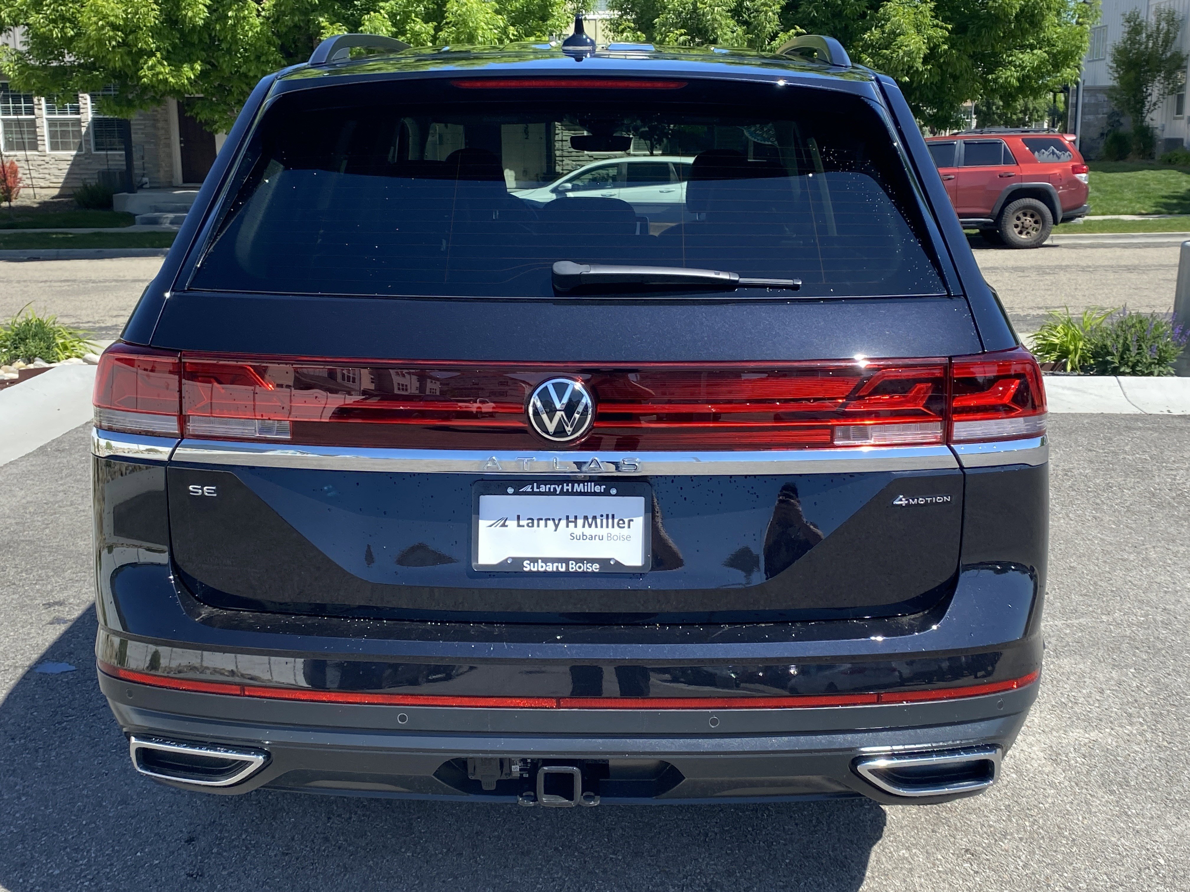 Used 2024 Volkswagen Atlas SE AWD/4WD image 5