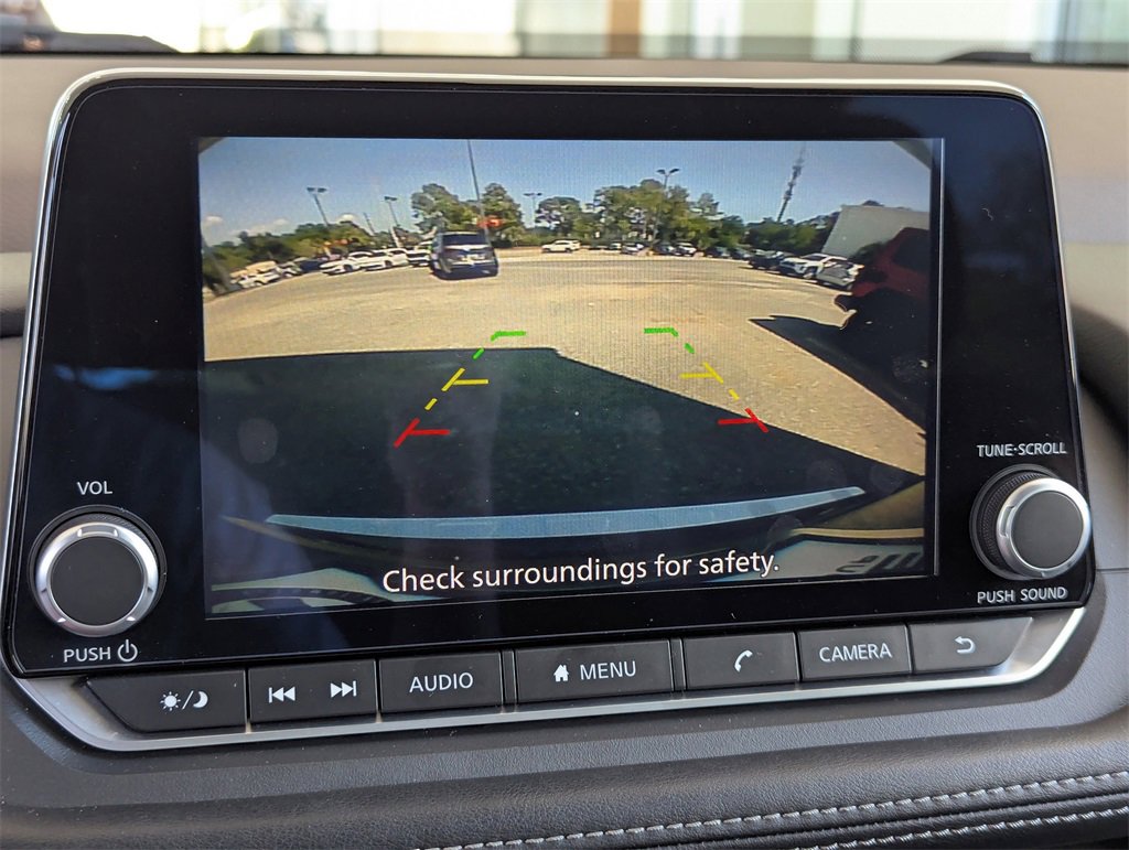 Used 2023 Nissan Rogue SV image 26