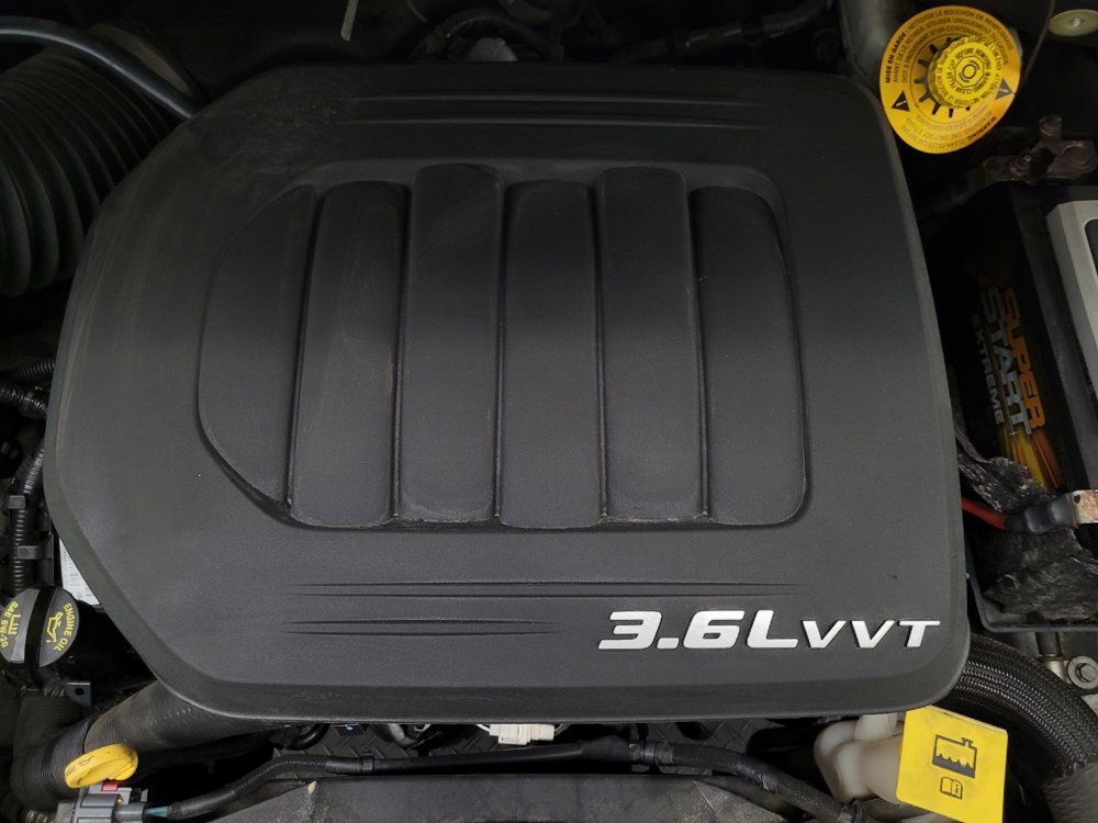 Used 2016 Dodge Grand Caravan SXT image 30
