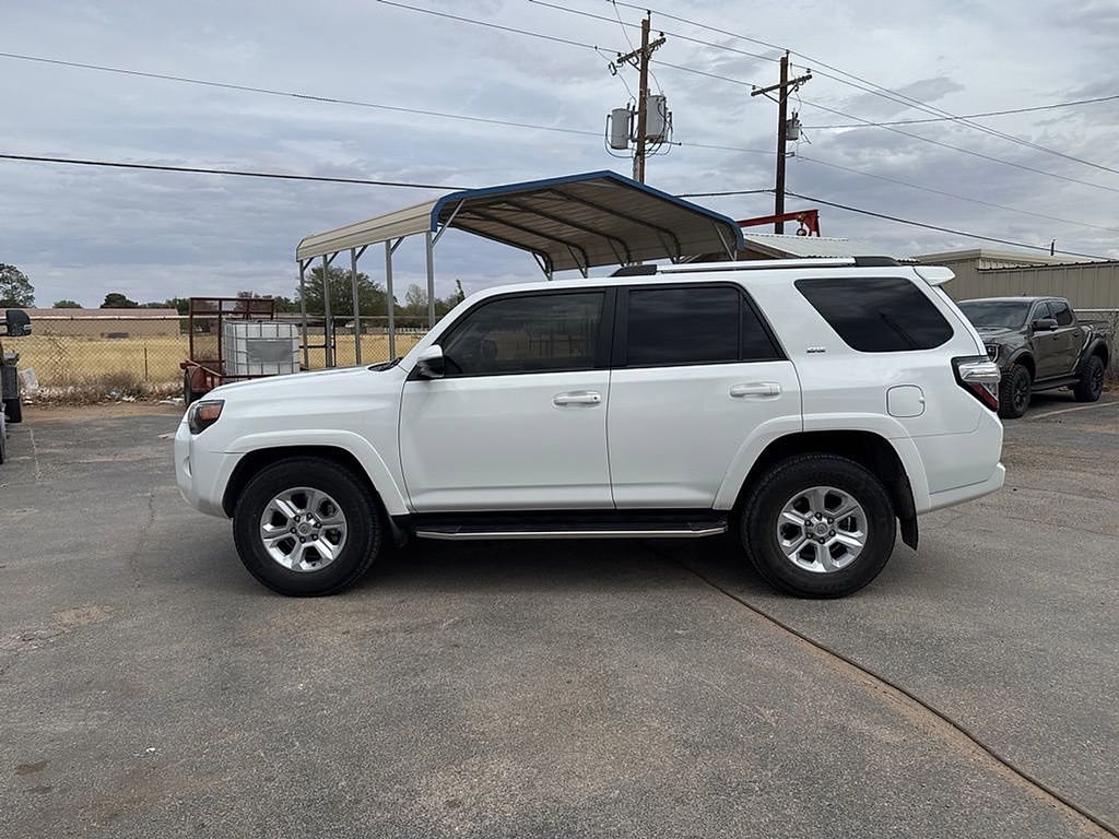 Used 2022 Toyota 4Runner SR5 image 2