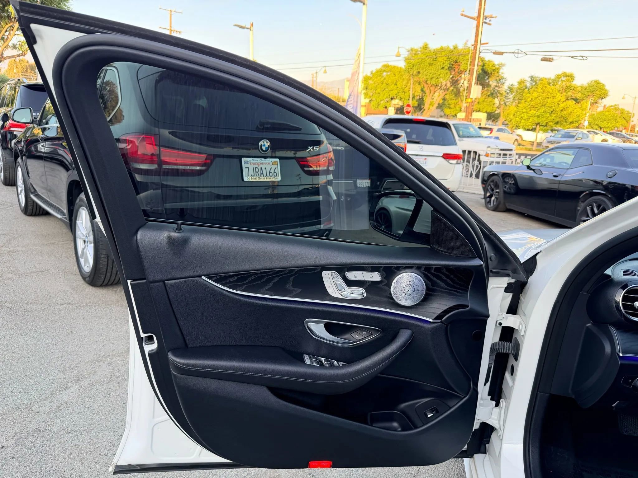 Used 2019 Mercedes-Benz E 300 image 24