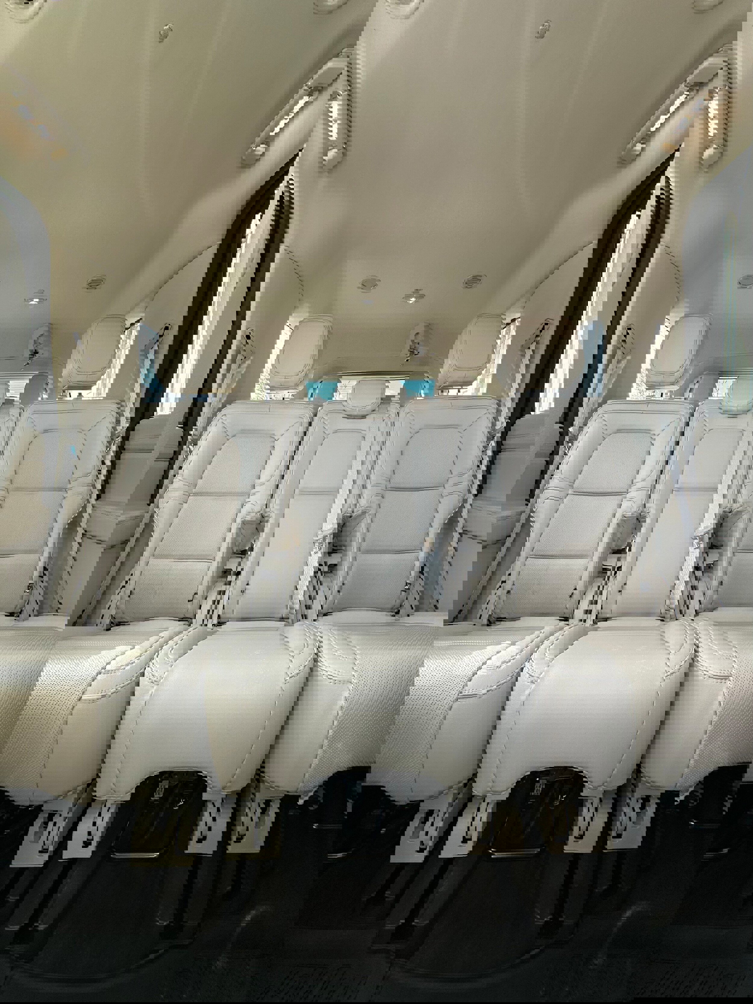 Used 2019 Lincoln Navigator Premiere image 36